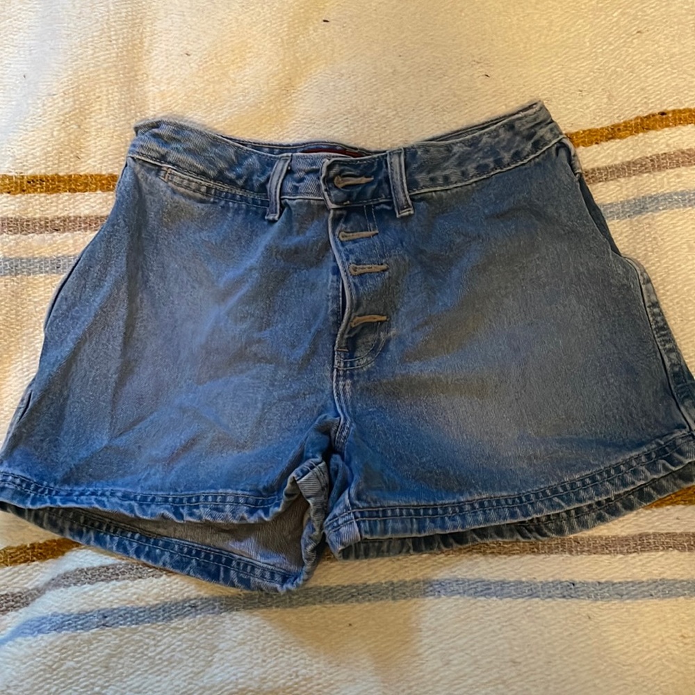 Old Navy button fly denim shorts from the 90’s size 6